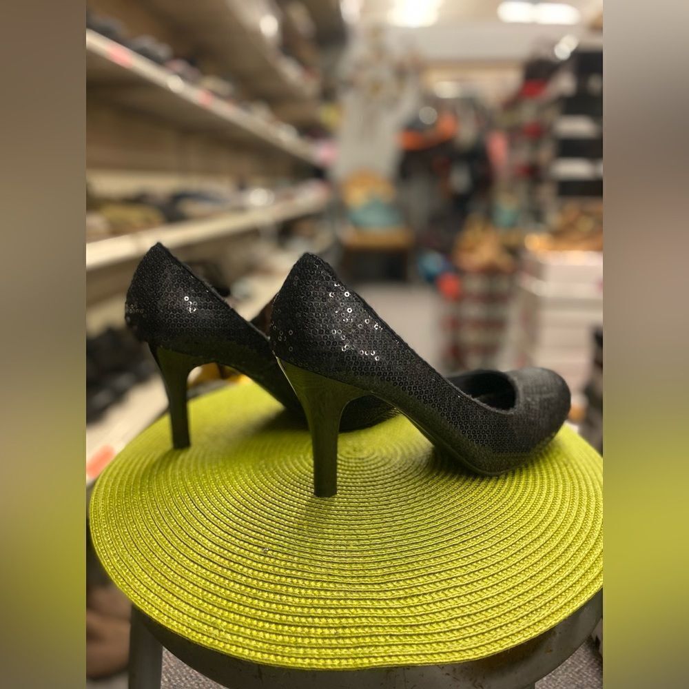 Zodiac 9.5 Black Sequinheels 343 View 4